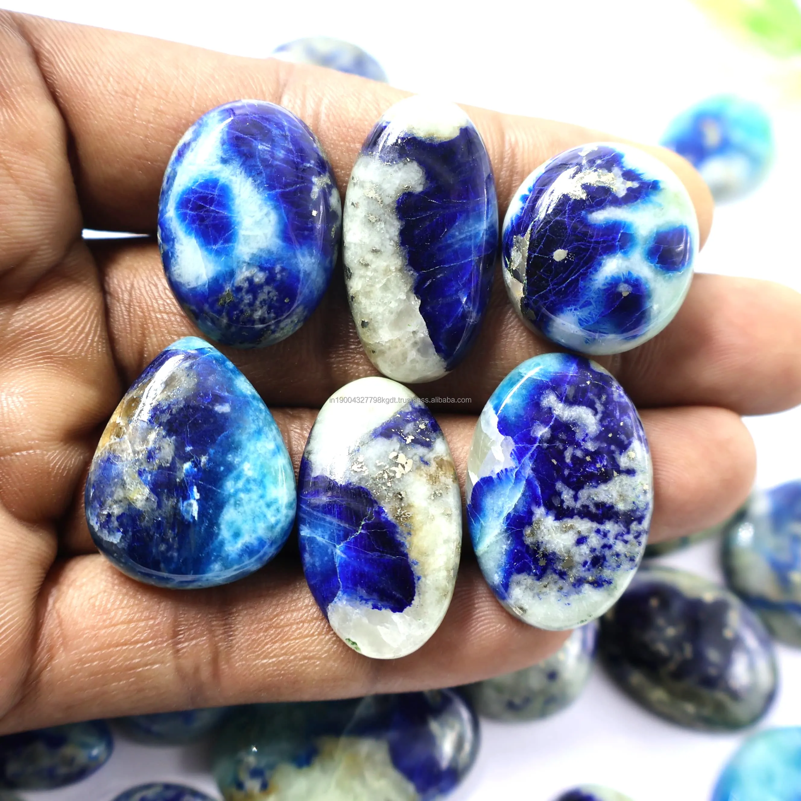 Afghanite (verificare: spesso lazurite) — Categoria AA - foto 1