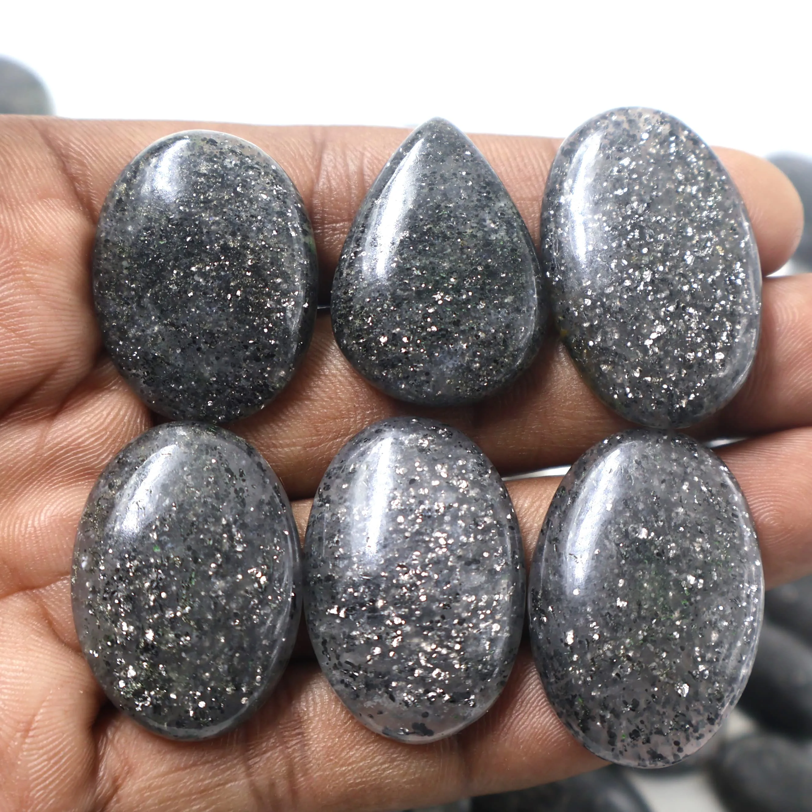 'Black Sunstone' (quarzo con ematite) — Categoria AA - foto 1
