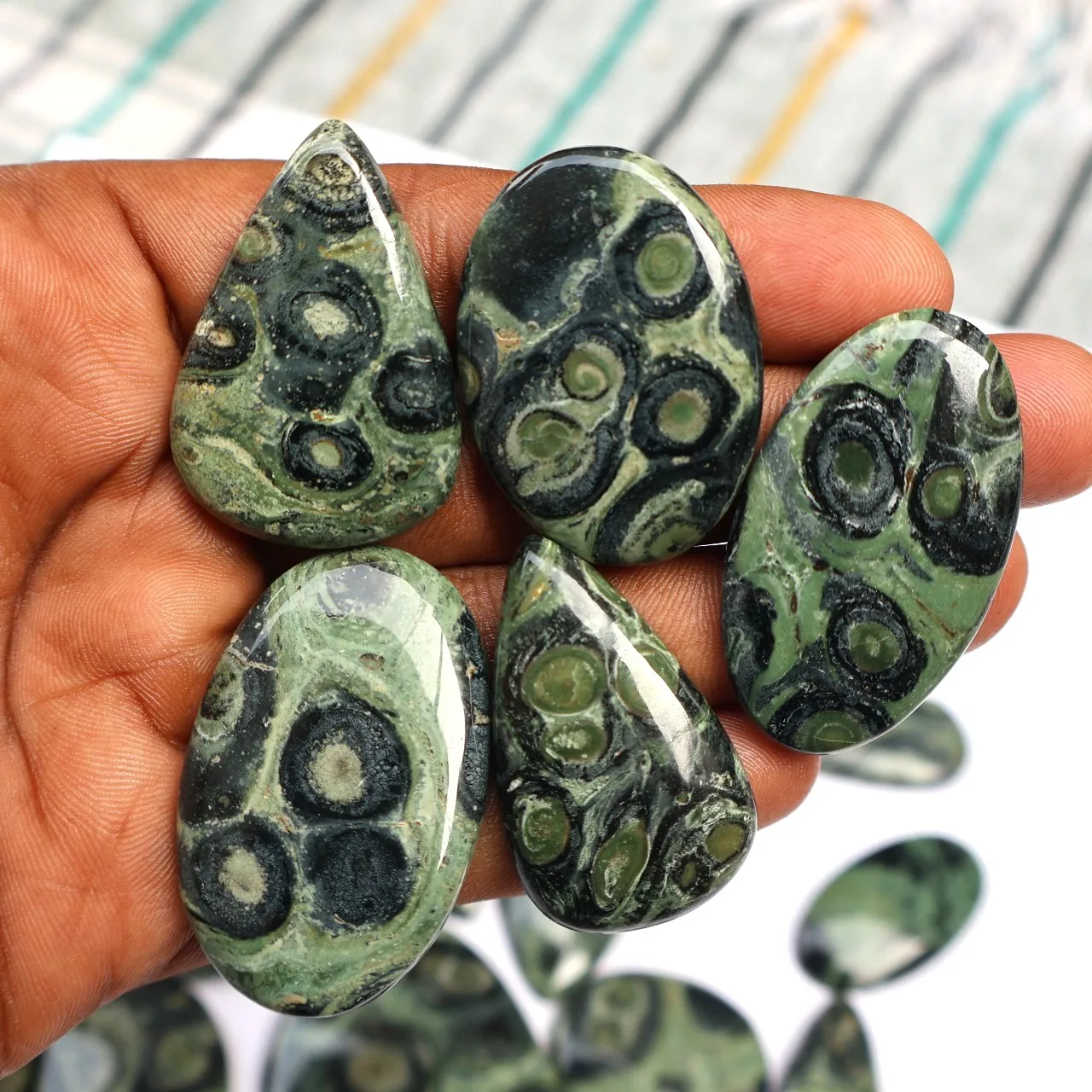 Galaxy Jasper (riolite orbicolare) — Categoria AA - foto 1